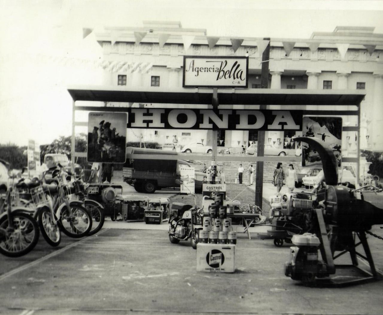 Exhibicion de Honda en la Feria Ganadera de Santo Domingo 